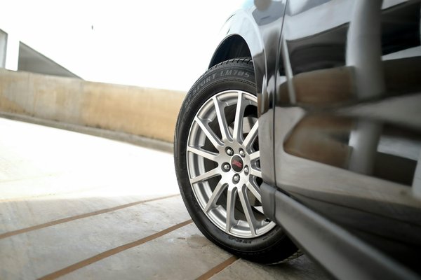 Location voiture tourisme : trouvez la meilleure option pas chère